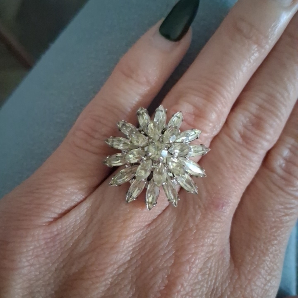 Vintage Signed Napier Silver Floral Burst Ring
